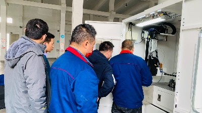 【刷涂設備驗收】河南橡膠減震制品客戶視頻驗收自動刷涂機