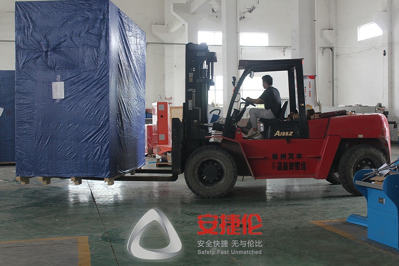 噴膠機2
