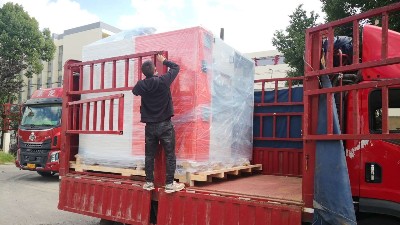自動刷涂機發貨-安捷倫新產品刷涂機發貨河南汽車零部件客戶