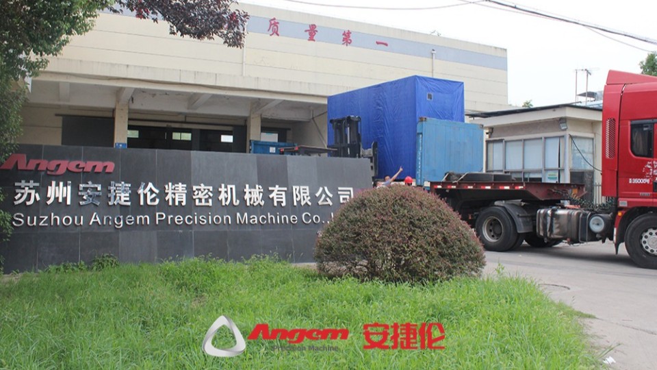 【噴膠機發貨】墨西哥客戶CMP訂購的48工位自動噴膠機發貨啦！